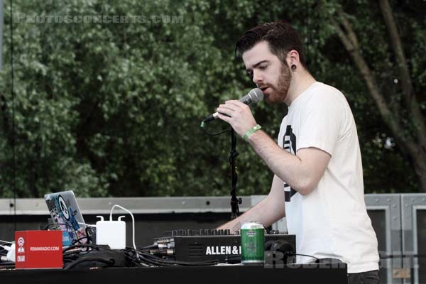 SPACE DIMENSION CONTROLLER - 2013-05-26 - PARIS - Parc de la Villette - 